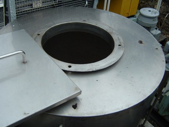 230 L 垂直圆柱形