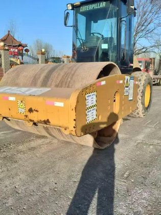 2015 Caterpillar CS683-E