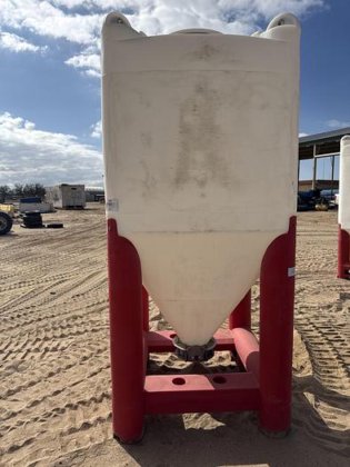 Hopper 68 Rack Flowmaster Vertical Hopper 68CF in Mineral Wells, TX, USA