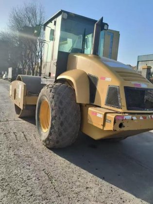 2015 Caterpillar CS683-E