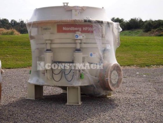 コーンクラッシャー Metso Hp-200。更新