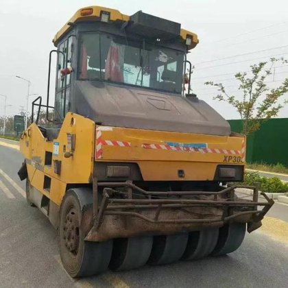 Factory Price 30 Ton Pneumatic