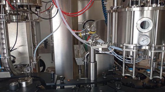 ガラス瓶充填・洗浄工場