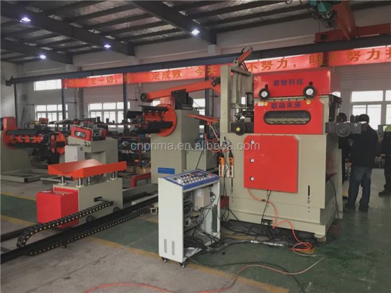 サーボNCフィーダーマシン付きアンコイラーストレートナー(中国製