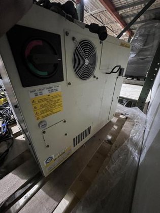 FANUC M410iB/450 PALLETIZING ROBOT WITH