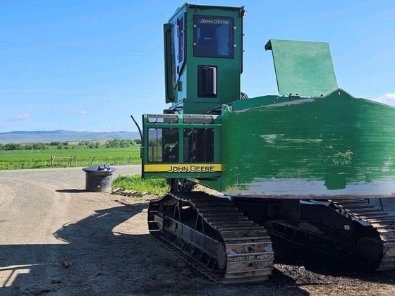 2013 John Deere 2154D