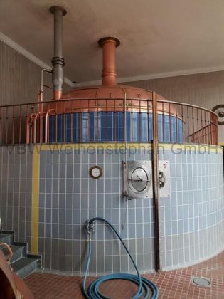 2つの容器を備えた醸造所