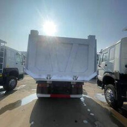 2020年豪沃自卸车