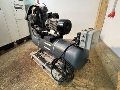 2001 ATLAS COPCO LE 150 Piston compressor in Germany