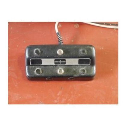 白色电动咨询扶手椅