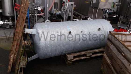 圧縮空気タンク