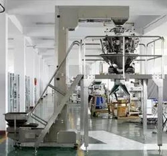 用于宠物食品豆类谷物茶叶的半自动自立袋灌装包装机