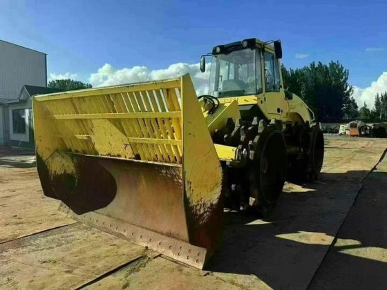 2015 BOMAG BL462RB