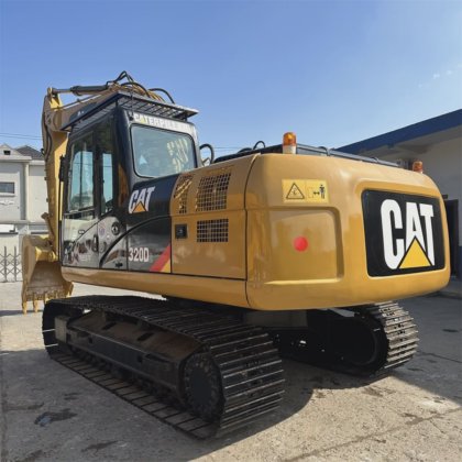 cat 320d2