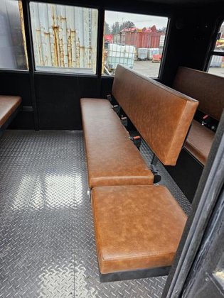 Pistentech 运输舱可容纳 15 人