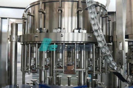 高品质全自动玻璃瓶啤酒葡萄酒碳酸饮料液体灌装机