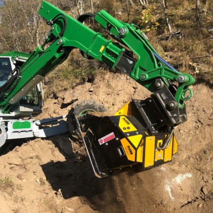 MB Crusher MB-HDS214