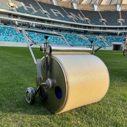 コンパクト設計の集水・管理多目的吸水ツール サッカー場用水除去剤