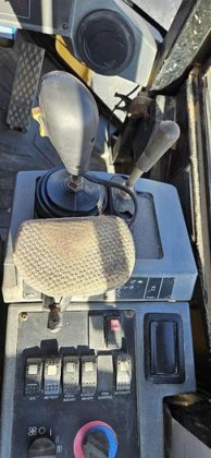 Cat IT28G Loader