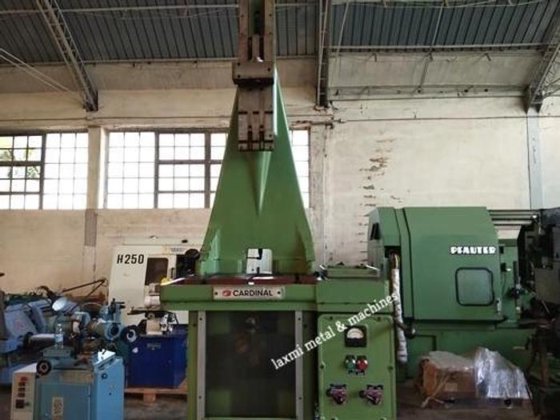 ブローチ盤カーディナル