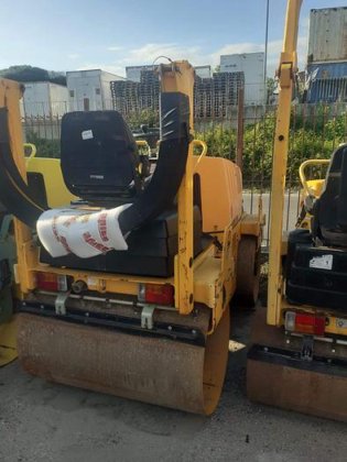 2012 Ammann AV26-2