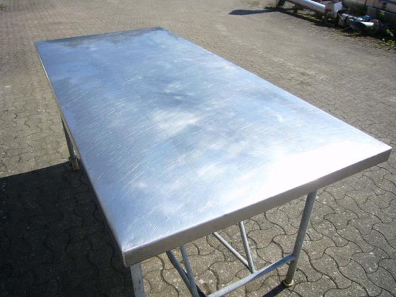 Table, acier inoxydable