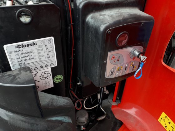 2016 Manitou 100VJR 桅杆臂式升降机