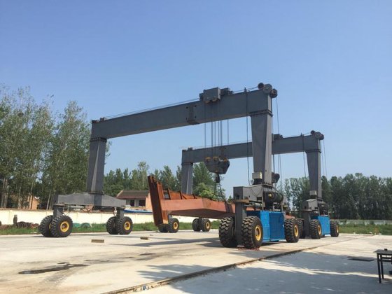 ゴム製タイヤ ガントリー クレーン RTG 単一ガーダー