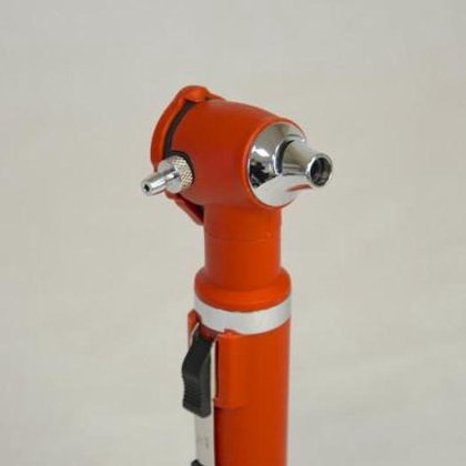 带标准照明的耳镜