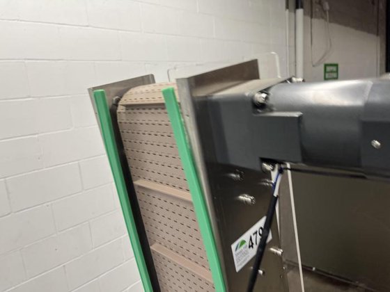 Automatic Cap Elevator