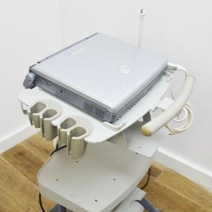 LOGIQ-e 通用电动便携式超声波仪，带 3 个探头