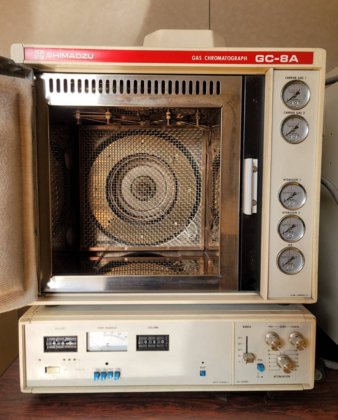 ガスクロマトグラフ GC-8AIF