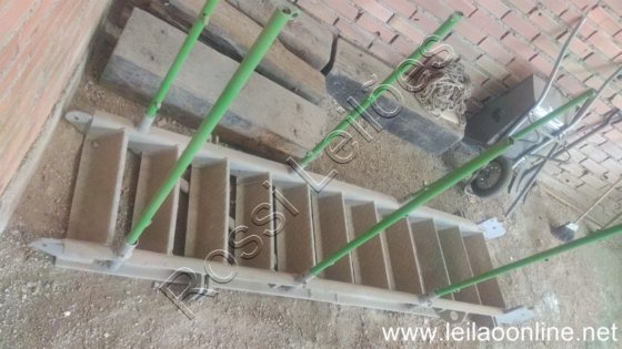 01 ESCADA DE ALUMINIO