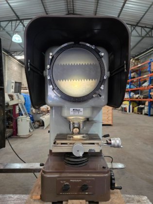 Profile projector - Brand: Nikon -Model: Shadowgraph 6cl -Working in ...
