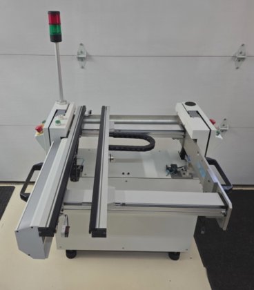 UIC Universal Instruments 44