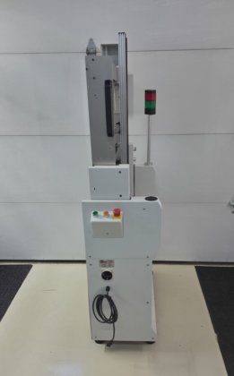 UIC Universal Instruments 44