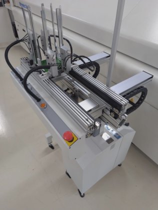Universal Instruments SMT PCB Destacker