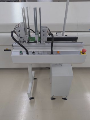 Universal Instruments SMT PCB Destacker
