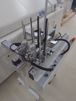 Universal Instruments SMT PCB Destacker