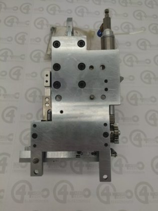 Universal Instruments DIP Insertion Spreader