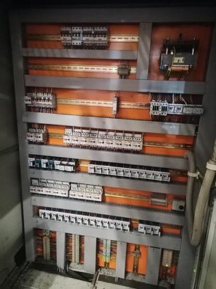 無料のクレート運搬業者