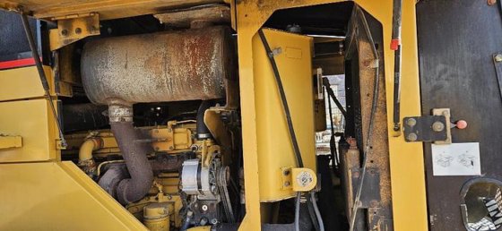 Cat IT28G Loader
