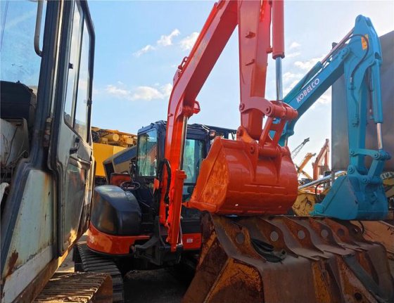 2018 Hitachi EX55UR