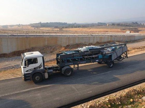 コンクリートプラント向け骨材プレフィーディングシステム