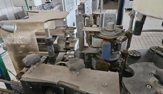 ラベリングマシン