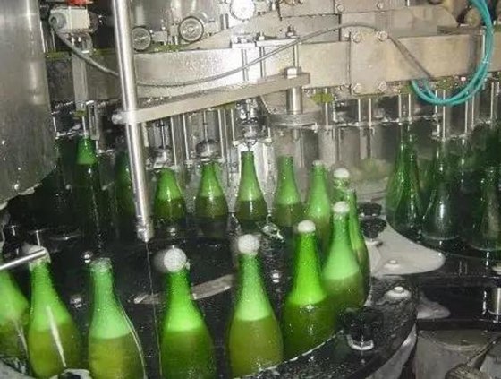 商用工业用高质量酒精威士忌玻璃瓶清洗灌装旋盖机