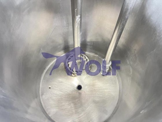 作为混合器的不锈钢容器 - 双壁，带插入式混合涡轮，2013 年。