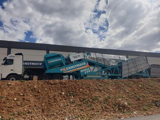 100 立方米/小时移动混凝土搅拌站,现货发货