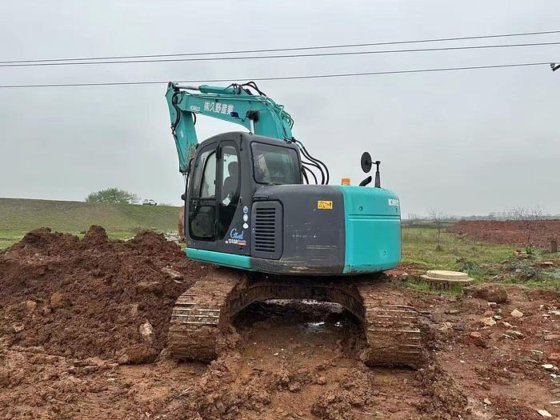2016 Kobelco SK135SR
