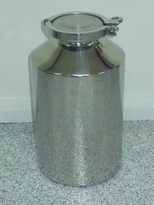 三叶草封盖容器